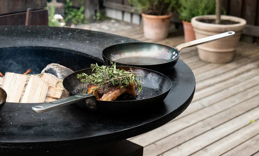 Carbon steel vs. non-stick pans: 8 differences